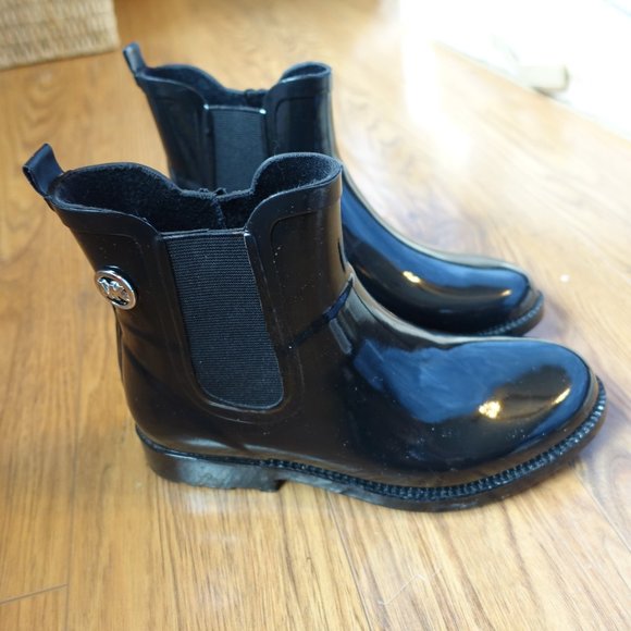 Michael Kors Shiny Black Charm Chelsea Slip On Rain Boot 6-6.5 - Picture 4 of 7